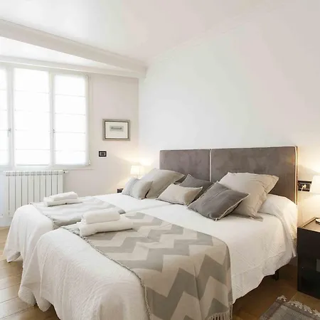 The Collection | Ondarreta Beach Apartamento