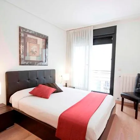 The Collection | Ondarreta Beach Apartamento